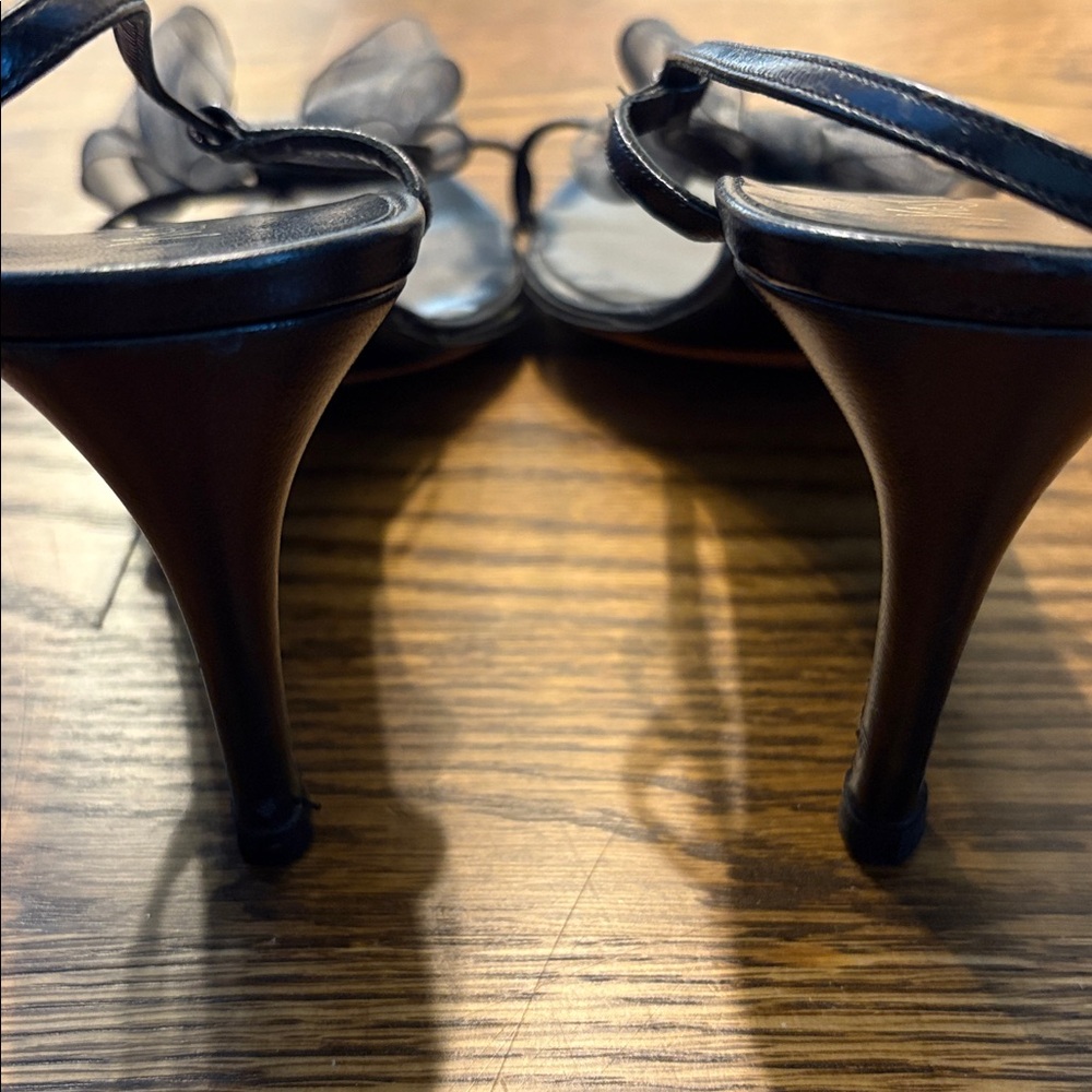 YSL Saint Laurent Bow Heels - Picture 4 of 4